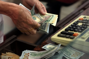 Tỷ giá USD hôm nay (29-4): Đồng USD lại quay đầu giảm