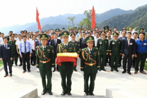 Điện Biên: Khánh thành cột cờ A Pa Chải - biểu tượng thiêng liêng nơi cực Tây Tổ quốc