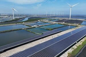 Mức đầu tư năng lượng toàn cầu năm 2025 đạt kỷ lục