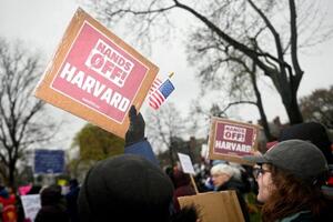 Mỹ: Đại học Harvard mở rộng đơn kiện chính quyền Tổng thống Donald Trump