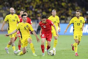 Thách thức giữ bản sắc