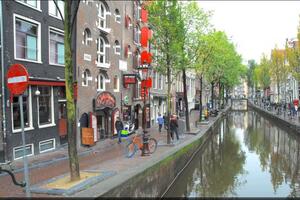 Cửa hàng truyền thống ở Amsterdam - nạn nhân của giá thuê nhà tăng