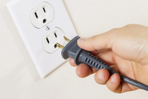 Khuyến cáo về an toàn điện trong mùa mưa bão