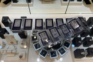 Giá bạc hôm nay 22/7/2025: Bạc nối đà tăng