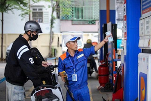 Giá xăng dầu hôm nay 23/07/2025: Tiếp đà giảm sâu