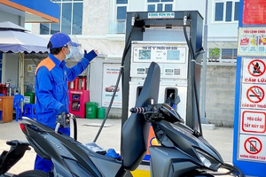 Giá xăng dầu hôm nay 29/07/2025: Giá dầu đảo chiều tăng