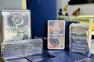 Giá bạc nhích tăng, lấy lại mốc 40 triệu đồng/kg