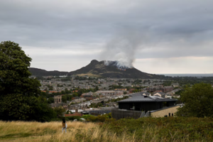 ­­Cháy lớn tại Scotland (Anh) giữa mùa lễ hội