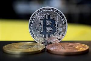 Bitcoin lập kỷ lục mới nhờ kỳ vọng Fed nới lỏng tiền tệ