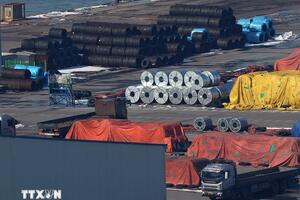 Thuế quan của Mỹ: Washington tăng thuế đối với hơn 400 mặt hàng chứa nhôm, thép