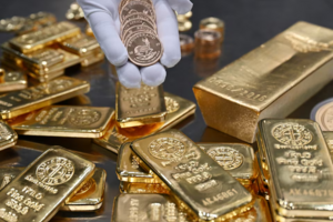 Giá vàng hôm nay (5-9): Chạm mốc chưa từng có