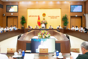 Khai mạc phiên họp thứ 49 của Ủy ban Thường vụ Quốc hội