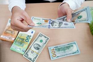 Tỷ giá USD hôm nay (13-9): Đồng USD tăng nhẹ