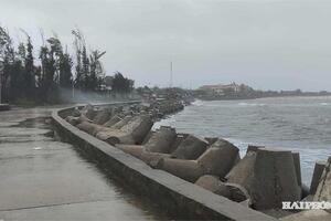 Áp thấp nhiệt đới gây gió mạnh ở Hải Phòng, Quảng Ninh, Ninh Bình và Hưng Yên