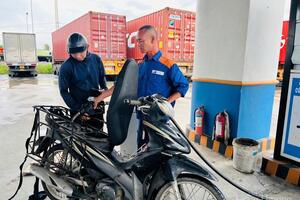 Giá xăng dầu hôm nay 30/09/2025: Quay đầu giảm 2%