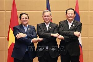 Thủ tướng Phạm Minh Chính ăn sáng làm việc với Thủ tướng Campuchia và Lào