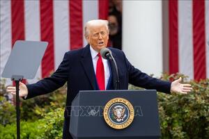 Thuế quan của Mỹ: Tổng thống D.Trump tuyên bố tăng thêm 10% thuế đối với hàng hóa Canada