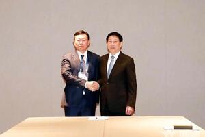 Chủ tịch nước Lương Cường tiếp Chủ tịch Tập đoàn Lotte Shin Dong Bin