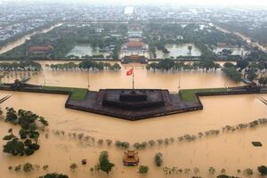 Công điện thứ ba của Thủ tướng về khắc phục hậu quả mưa lũ, sớm ổn định đời sống nhân dân Trung Bộ