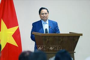 Thủ tướng Phạm Minh Chính và phu nhân gặp mặt cộng đồng người Việt Nam tại Algeria