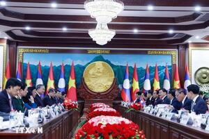 Tổng Bí thư Tô Lâm và Tổng Bí thư, Chủ tịch nước Lào Thongloun Sisoulith chứng kiến Lễ trao các văn kiện hợp tác