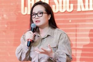 Hoàng Hường bị điều tra thêm hành vi buôn lậu, sản xuất hàng giả