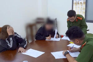 Khởi tố 2 đối tượng vận chuyển trái phép hơn 2,3 kg vàng qua sân bay