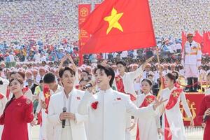 Ca sĩ đưa âm nhạc Việt vươn tầm thế giới