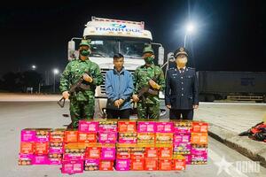 Móng Cái (Quảng Ninh): Bắt đối tượng cất giấu khoảng 165kg pháo hoa nổ