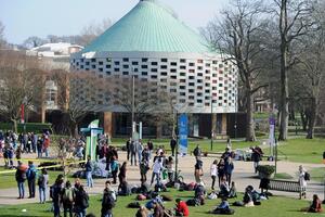 Anh hủy bỏ mục tiêu về số lượng sinh viên quốc tế