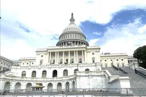 Hạ viện Mỹ thông qua gói chi tiêu khoảng 1.200 tỷ USD chấm dứt chính phủ đóng cửa một phần