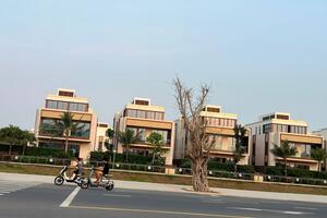 Dòng tiền bất động sản sẽ “rót mạnh” vào khu vực nào trong năm Bính Ngọ?