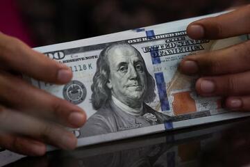 Tỷ giá USD hôm nay (18-4): Đồng USD tạm chững đà giảm