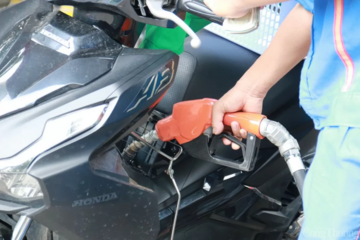 Giá xăng dầu hôm nay 15/05/2025: Giá dầu giảm nhẹ