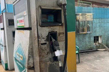 TP. Hồ Chí Minh: Công an triệt phá đường dây làm giả xăng RON A95