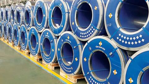 Thép Nam Kim báo lãi gấp 1,5 lần nhưng dòng tiền âm và nợ vay tăng cao