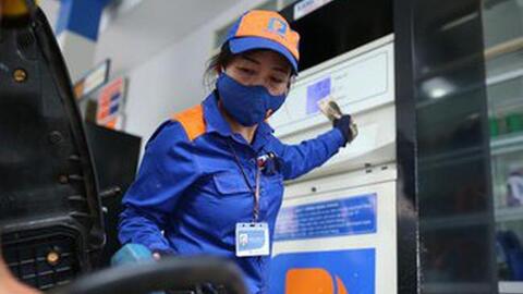 Bộ Công Thương đưa 3 giải pháp hạ nhiệt giá xăng, dầu