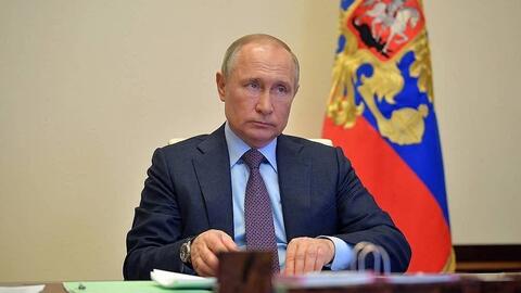 Tổng thống Putin khẳng định không đóng cửa hoạt động các giếng dầu