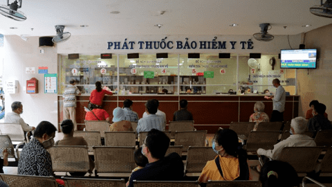 BHXH Việt Nam yêu cầu đảm bảo nguồn cung thuốc khám chữa bệnh BHYT