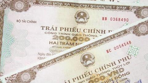 Vì sao trái phiếu “ế”?