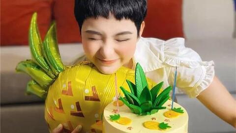 Hiền Hồ tái xuất nhạc Việt sau xì-căng-đan anh em nương tựa