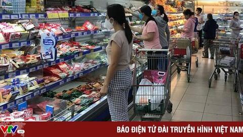 Tăng khuyến mãi, siêu thị "siết" lượng mua để tránh đầu cơ