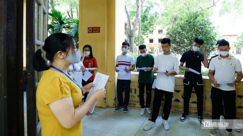 Hà Nội tạm thời chưa thu học phí năm học mới