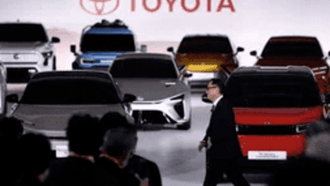 Lý do Toyota chưa vội vã chuyển sang làm xe điện