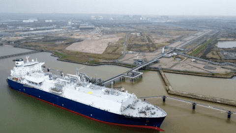 Bloomberg: Khủng hoảng năng lượng đang vượt ra khỏi biên giới châu Âu