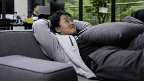 Do Kwon lần đầu lộ diện sau lệnh truy nã đỏ