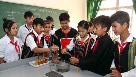 Hơn 104.000 lượt học sinh, sinh viên dân tộc thiểu số rất ít người được hỗ trợ học tập