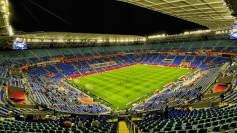 Sân vận động "độc" nhất World Cup 2022