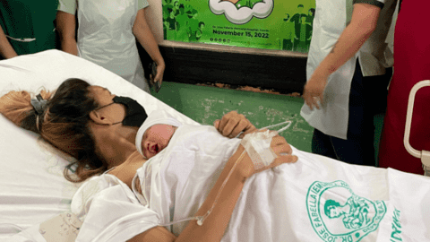 Bé gái ở quốc gia Đông Nam Á này vừa vinh dự trở thành công dân thứ 8 tỷ trên thế giới