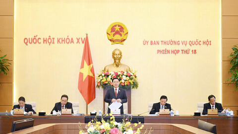 Khai mạc phiên họp thứ 18 của Uỷ ban Thường vụ Quốc hội